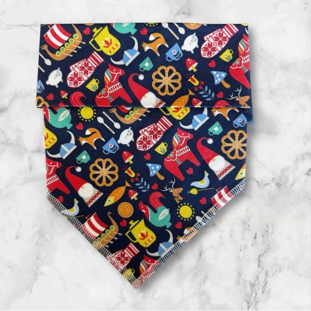 DOG Bandana - Nordic Love - Size L Large